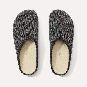 The Cozy Clog - Black Sesame Boucl??